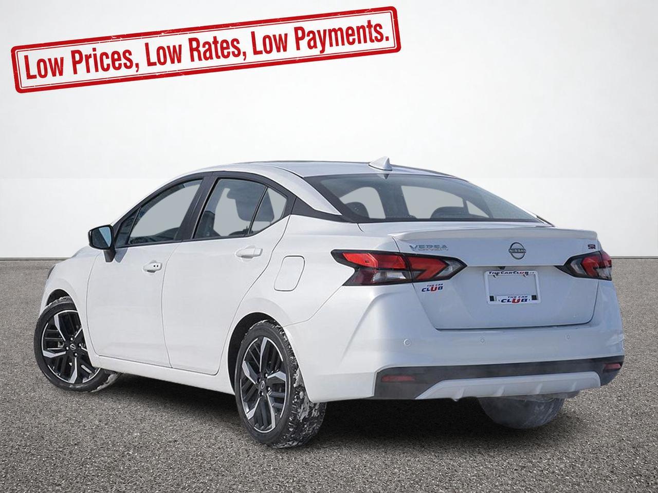 2024 Nissan Versa SR