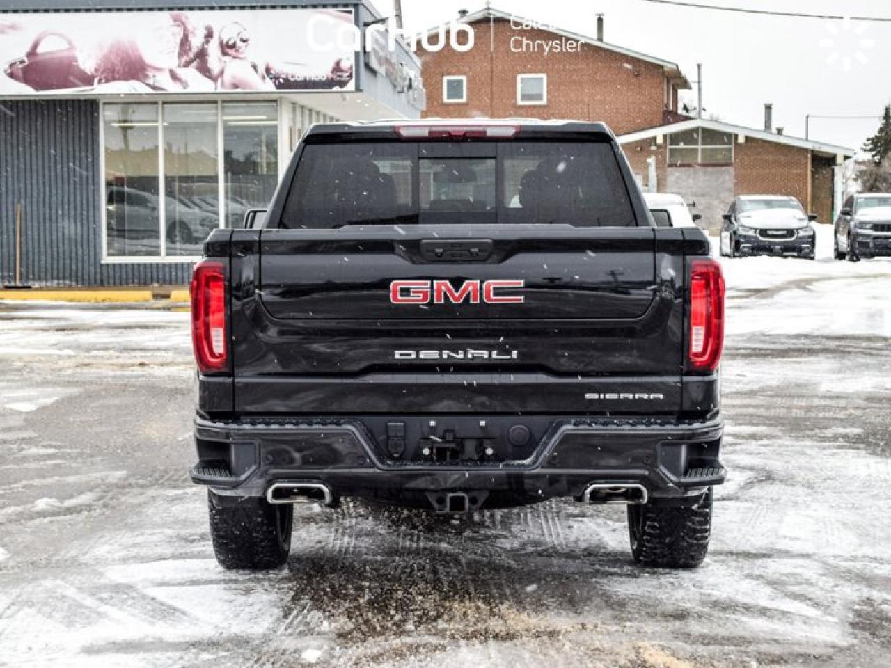 2024 GMC Sierra 1500 Denali4WD Crew Cab 147" 6.2L Leather 5 passengers with captain chair Multi Pro TailGate Photo