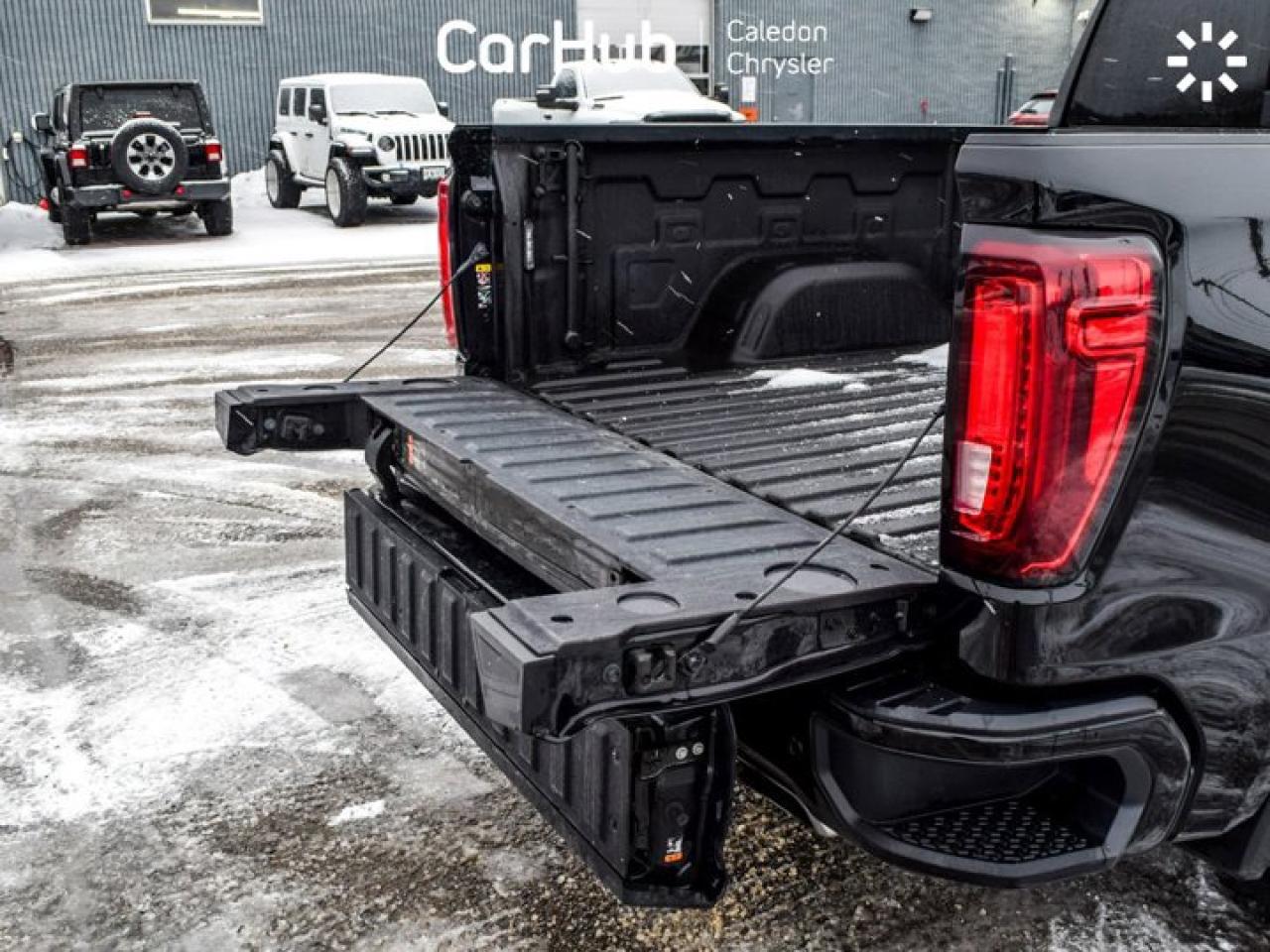 2024 GMC Sierra 1500 Denali4WD Crew Cab 147" 6.2L Leather 5 passengers with captain chair Multi Pro TailGate Photo