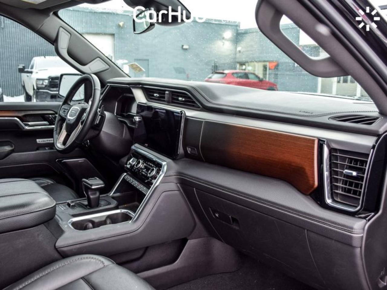 2024 GMC Sierra 1500 Denali4WD Crew Cab 147" 6.2L Leather 5 passengers with captain chair Multi Pro TailGate Photo