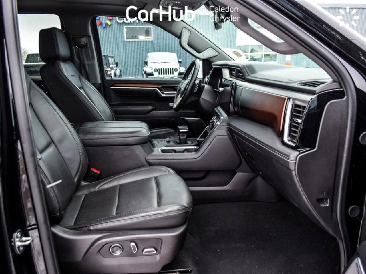 2024 GMC Sierra 1500 Denali4WD Crew Cab 147" 6.2L Leather 5 passengers with captain chair Multi Pro TailGate Photo