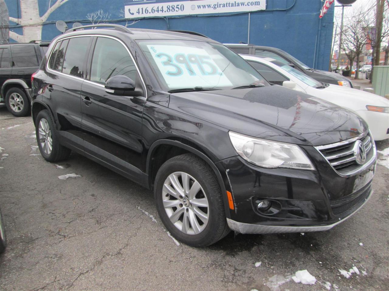 2010 Volkswagen Tiguan S 4Motion Photo0