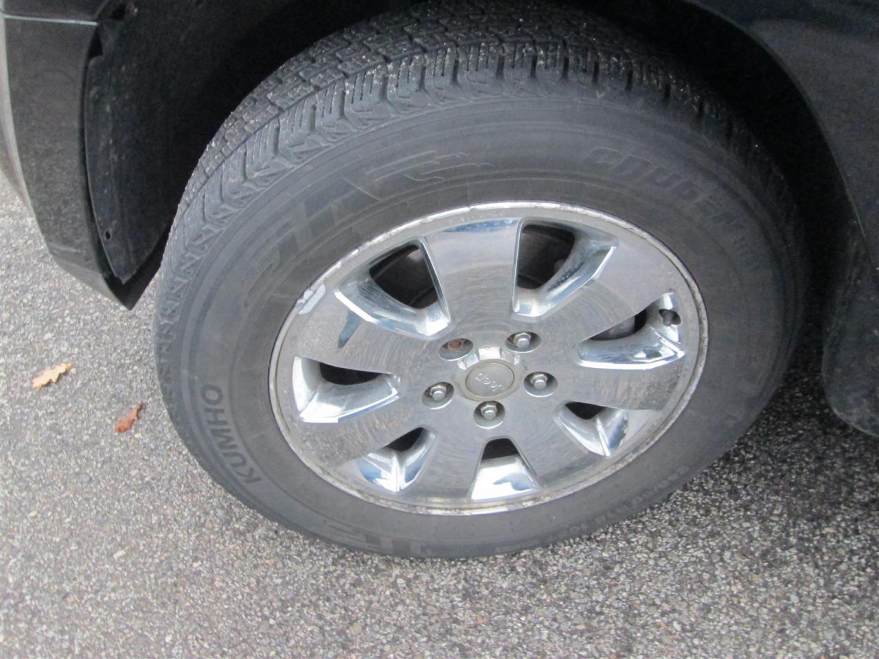 2008 Jeep Grand Cherokee LAREDO 4WD Photo