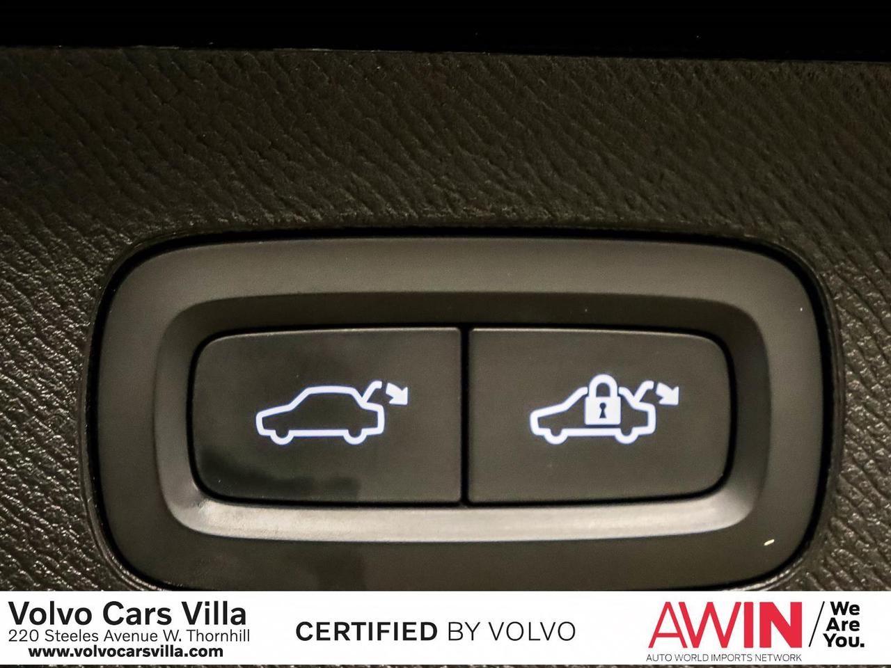 2024 Volvo XC90 B6 AWD Core Bright Theme 7-Seater Photo