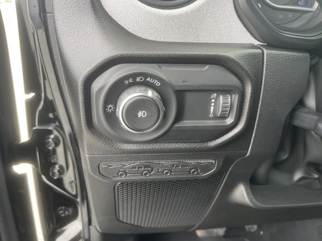 13592606
