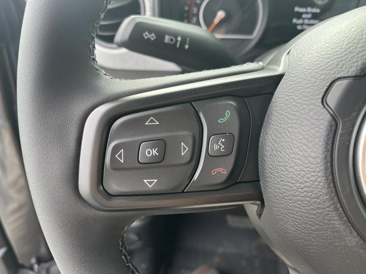 13592618