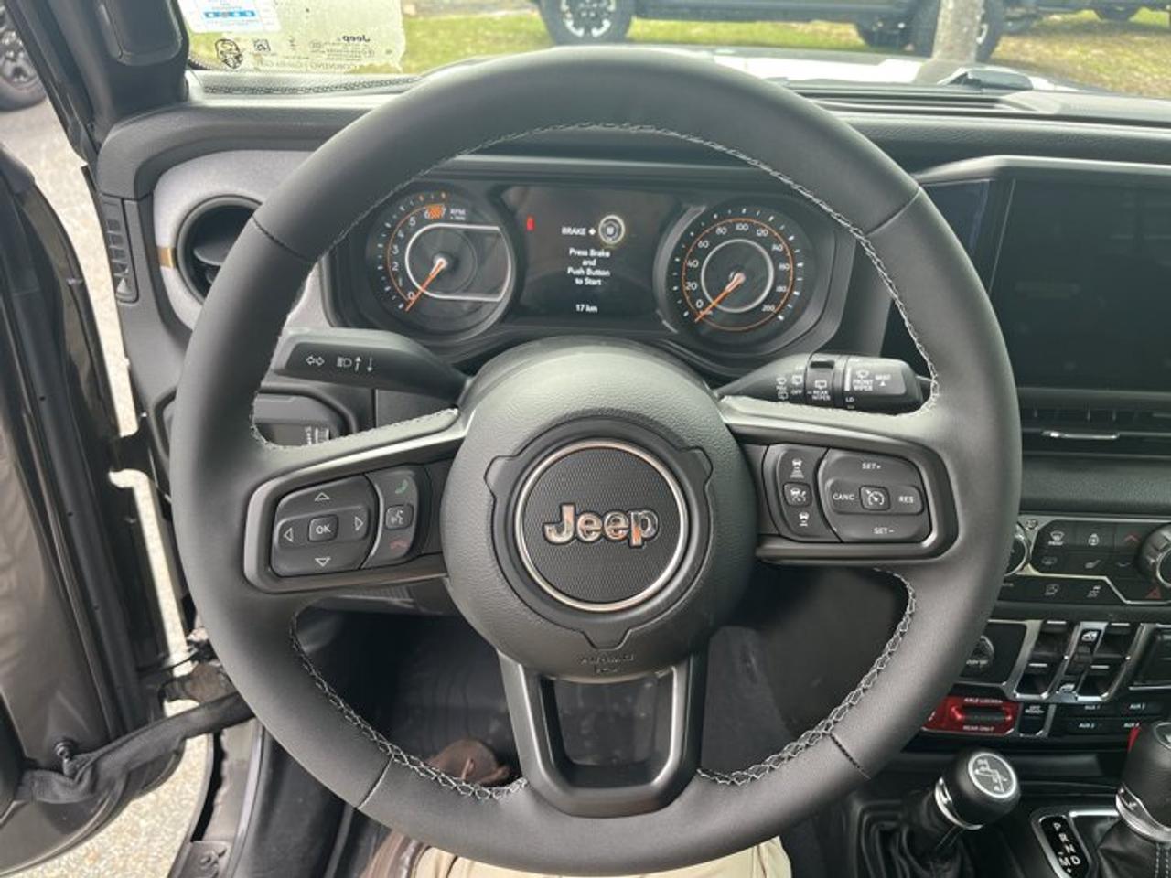 13592618
