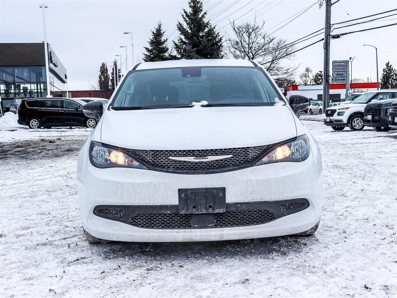 2024 Chrysler Grand Caravan  Photo5