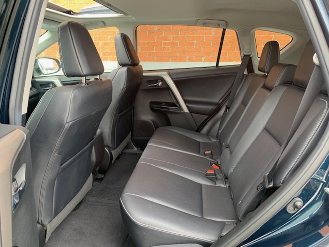 2018 Toyota RAV4 LIMITED AWD Photo
