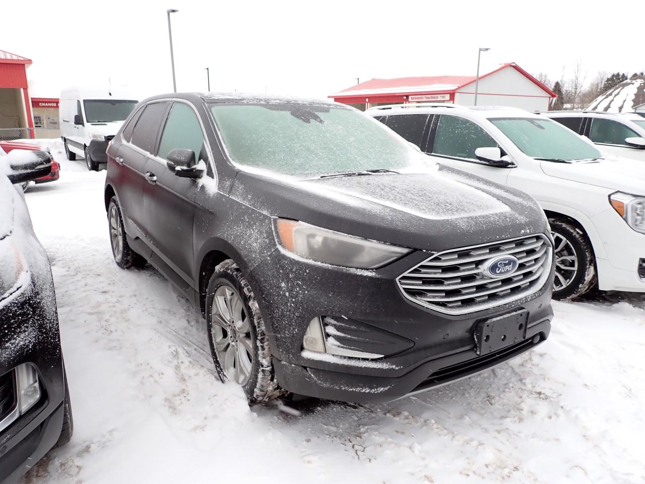 2024 Ford Edge Titanium AWD Photo0