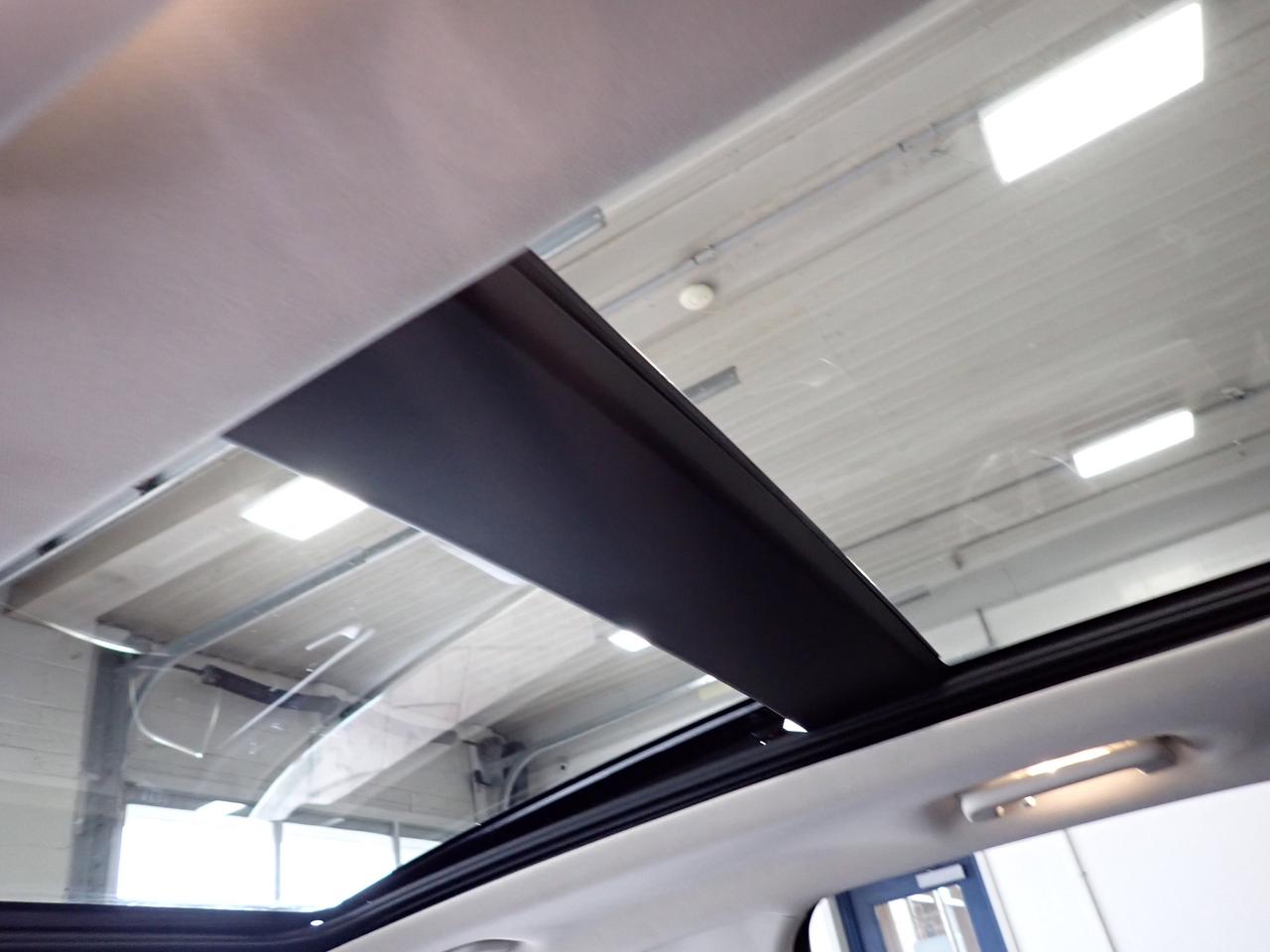 2024 Ford Edge Titanium AWD LEATHER SUNROOF Photo