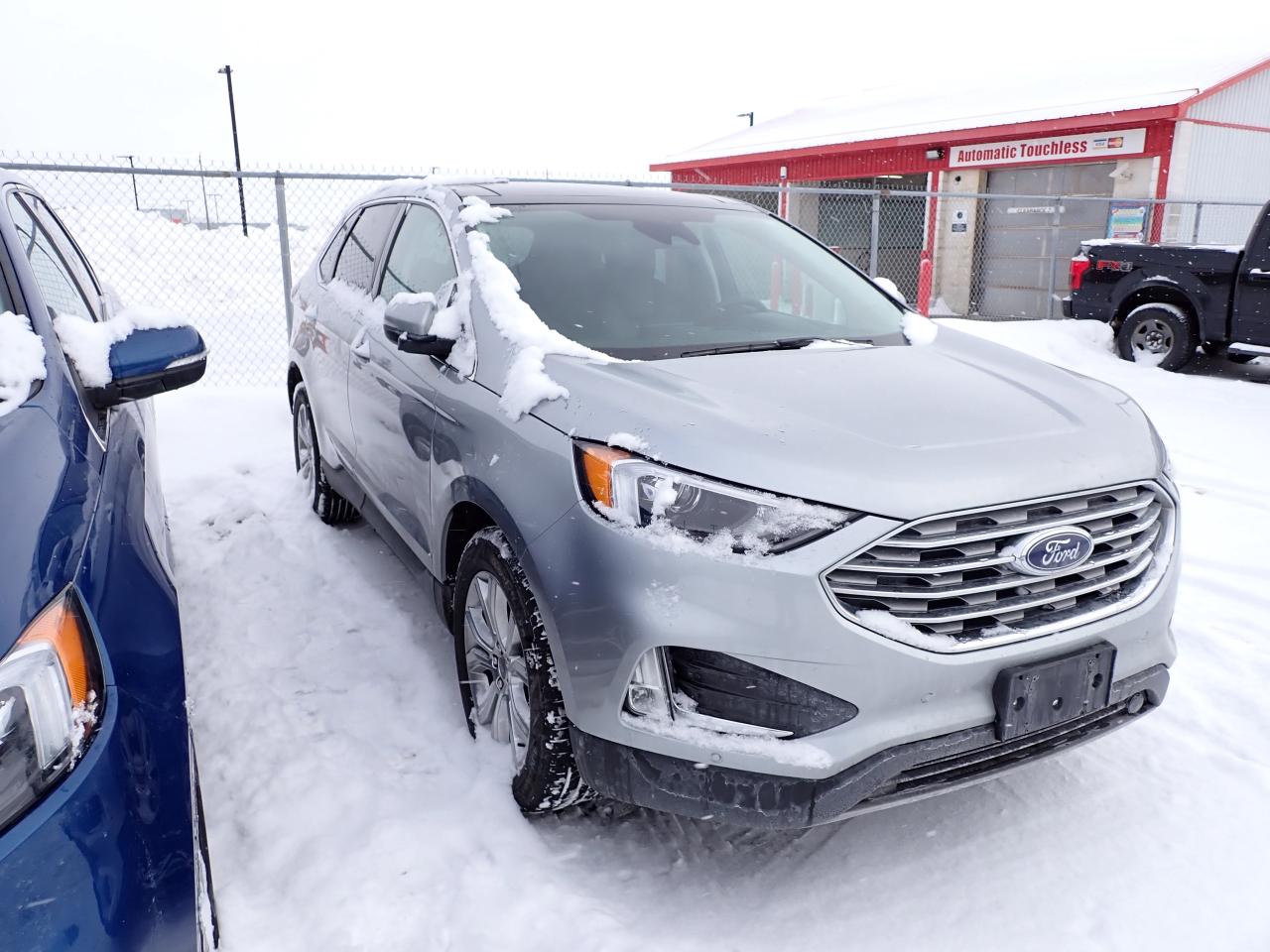 2024 Ford Edge Titanium AWD Photo