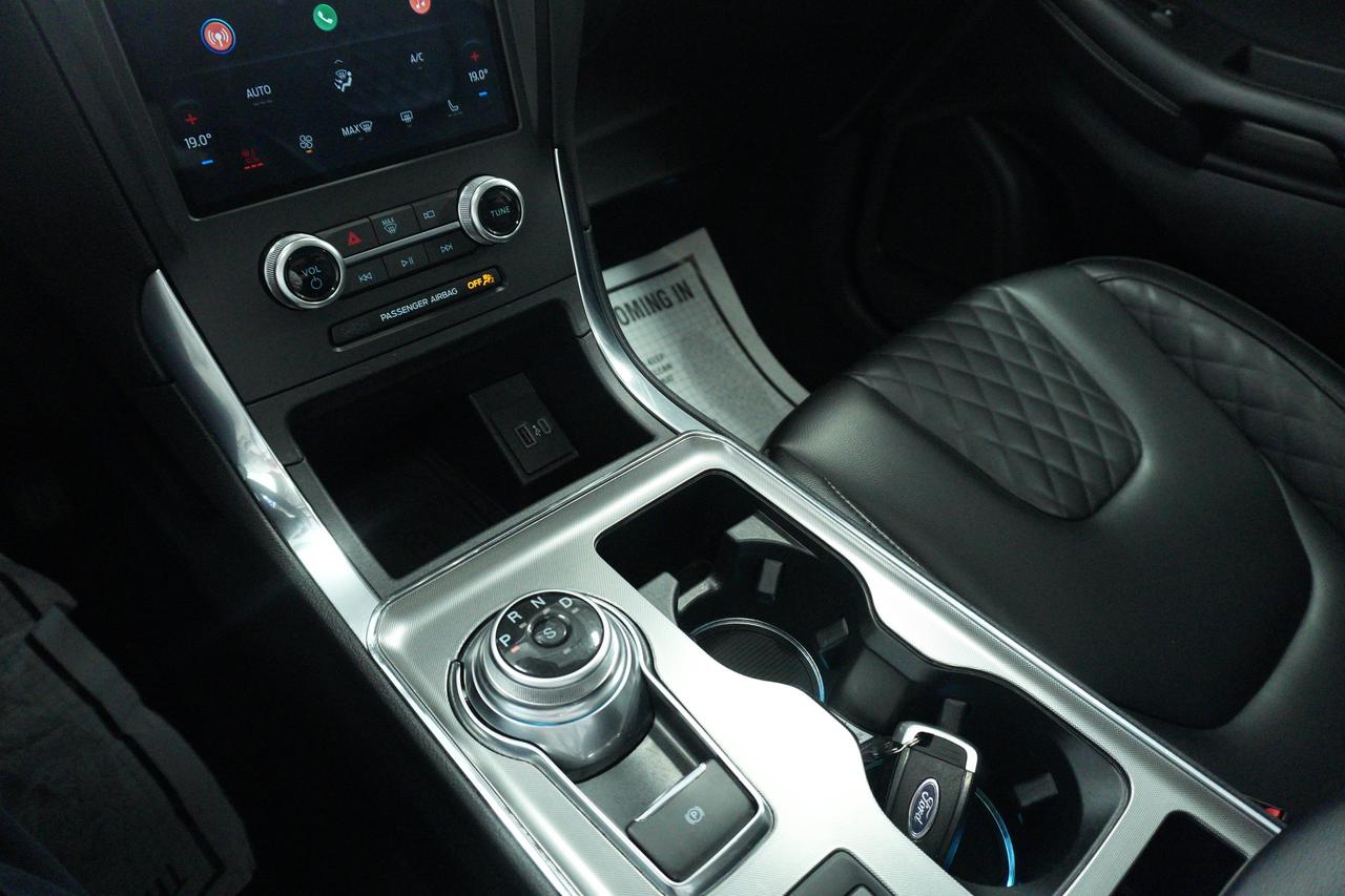 2024 Ford Edge Titanium AWD Photo