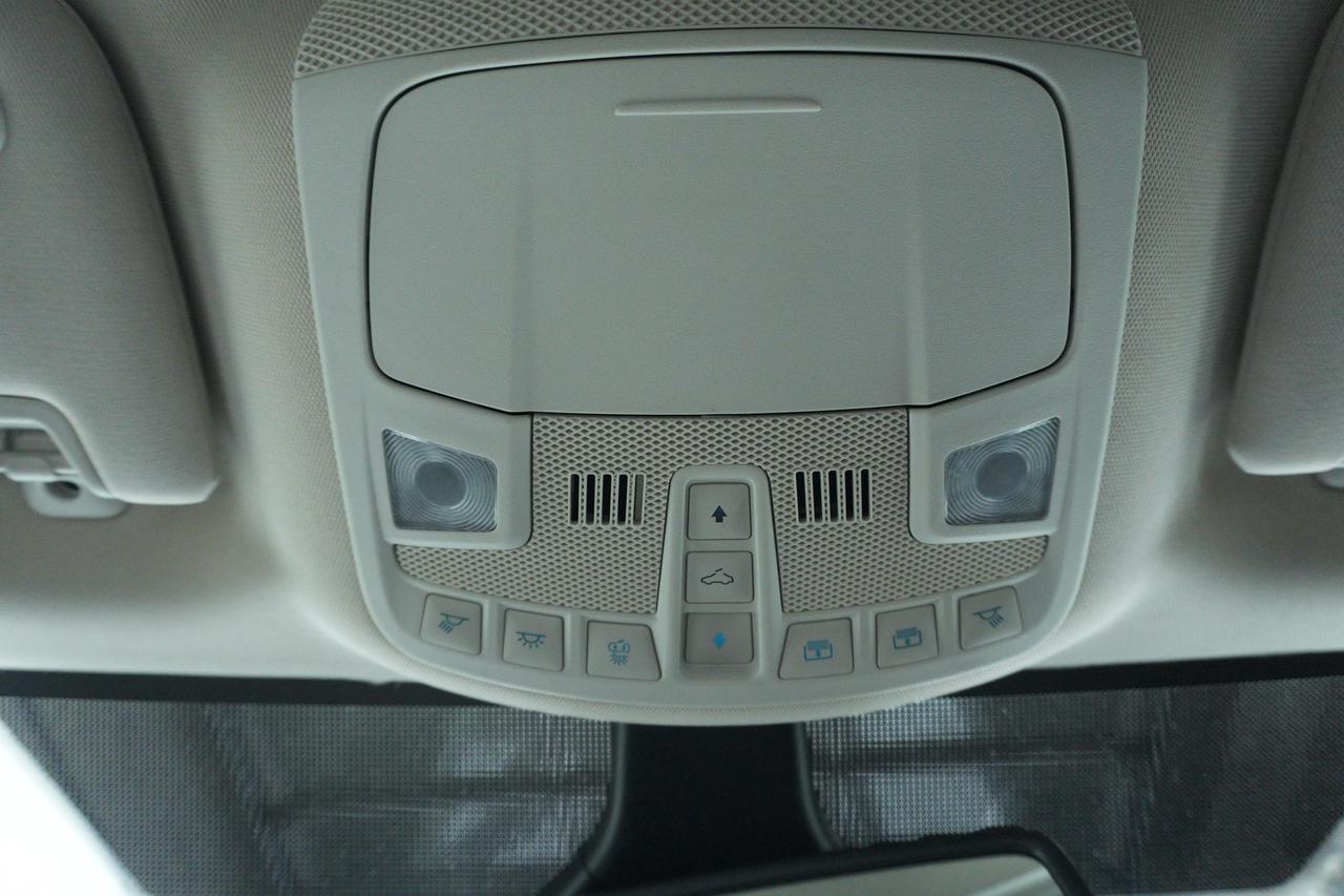 2024 Ford Edge Titanium AWD Photo