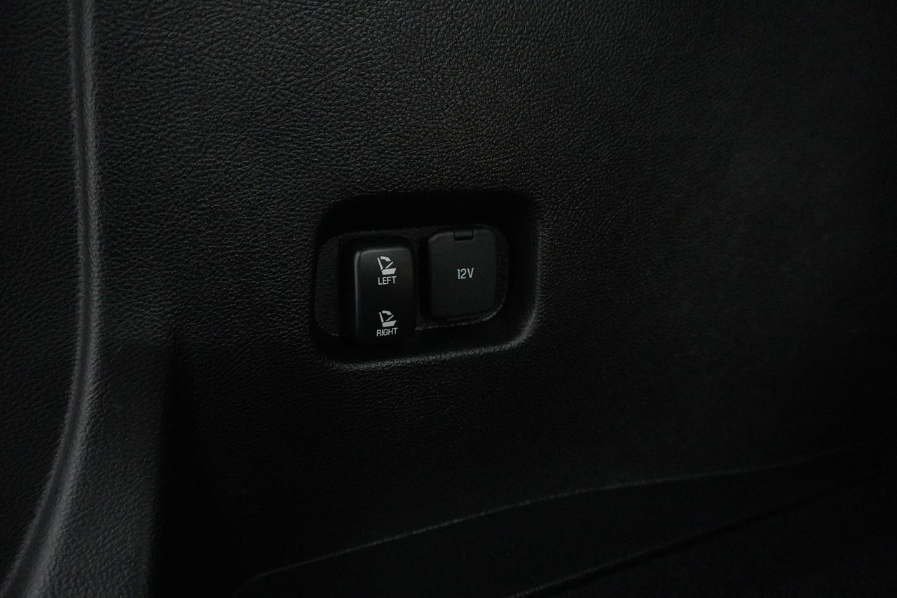 2024 Ford Edge Titanium AWD Photo