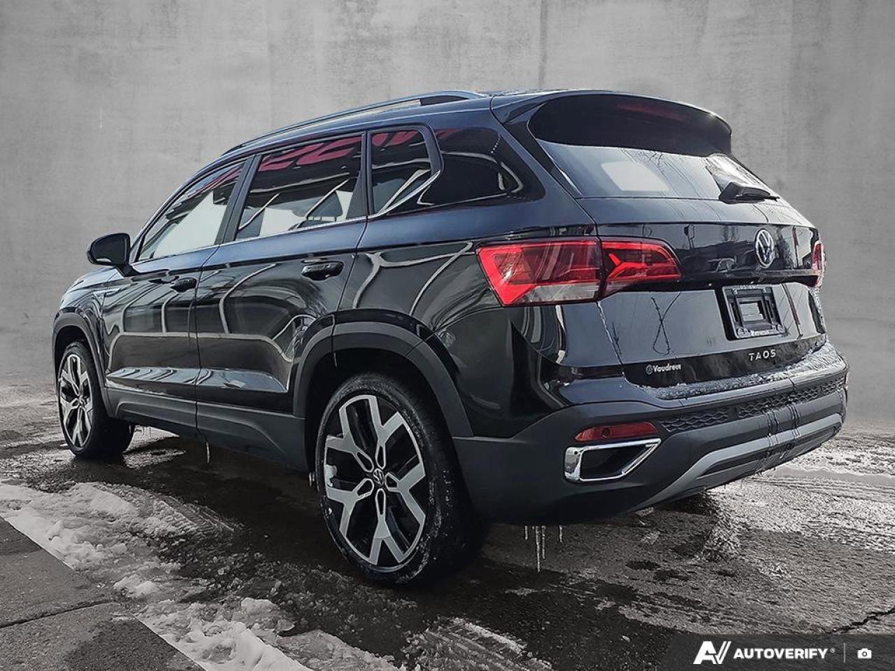 2023 Volkswagen Taos Highline Photo