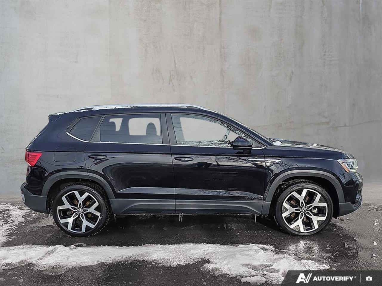 2023 Volkswagen Taos Highline Photo4