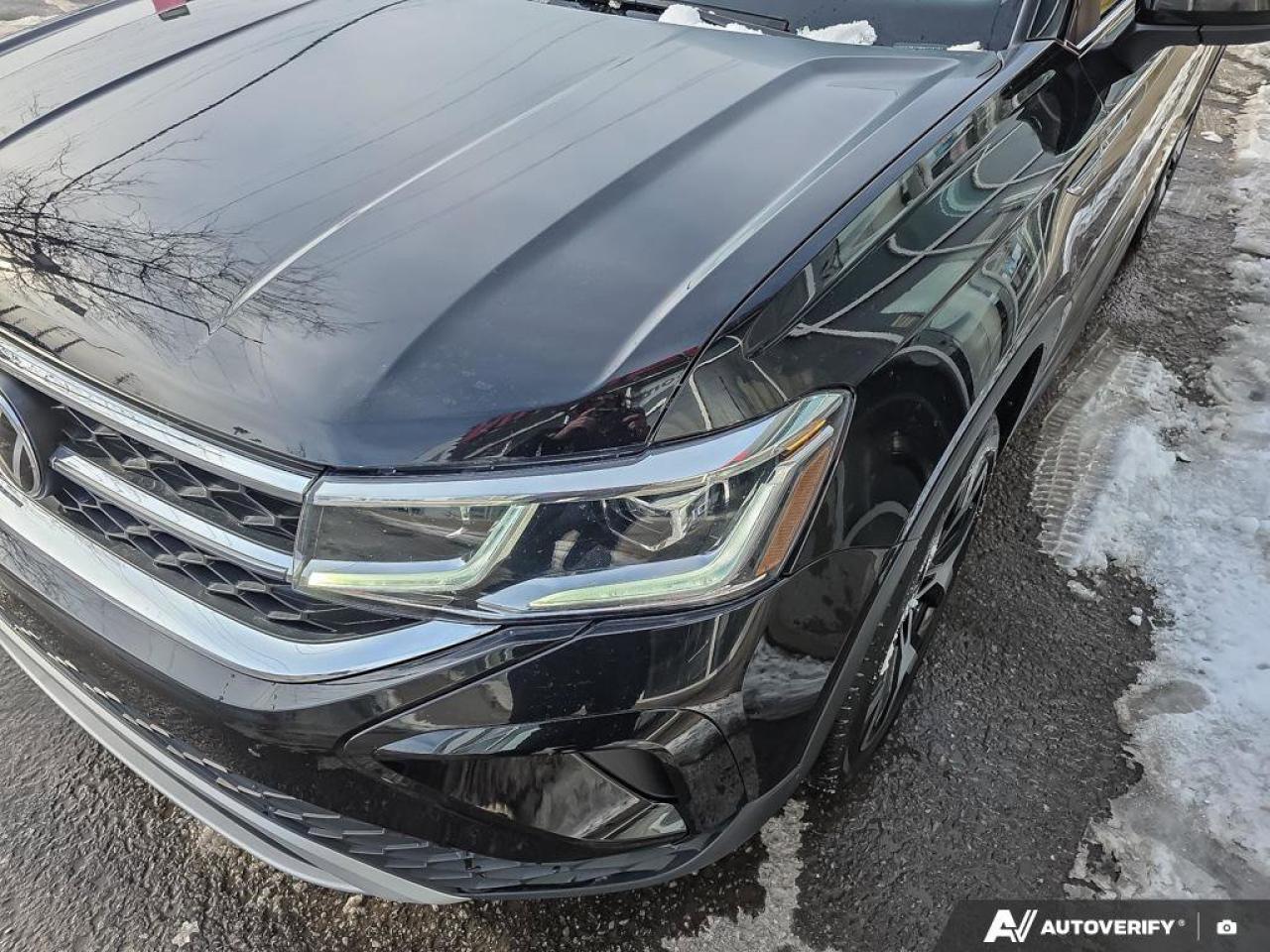 2023 Volkswagen Taos Highline Photo