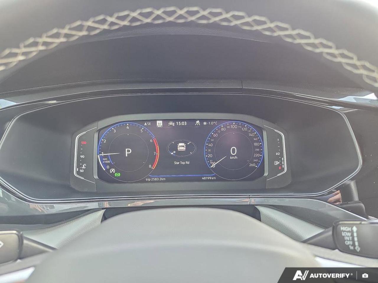 2023 Volkswagen Taos Highline Photo