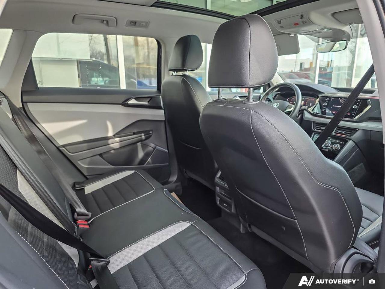 2023 Volkswagen Taos Highline Photo