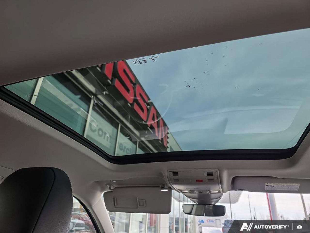 2023 Volkswagen Taos Highline Photo