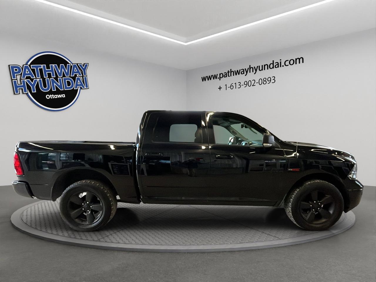 2019 RAM 1500 Classic SLT | Reverse Cam | Heated Seats Photo2