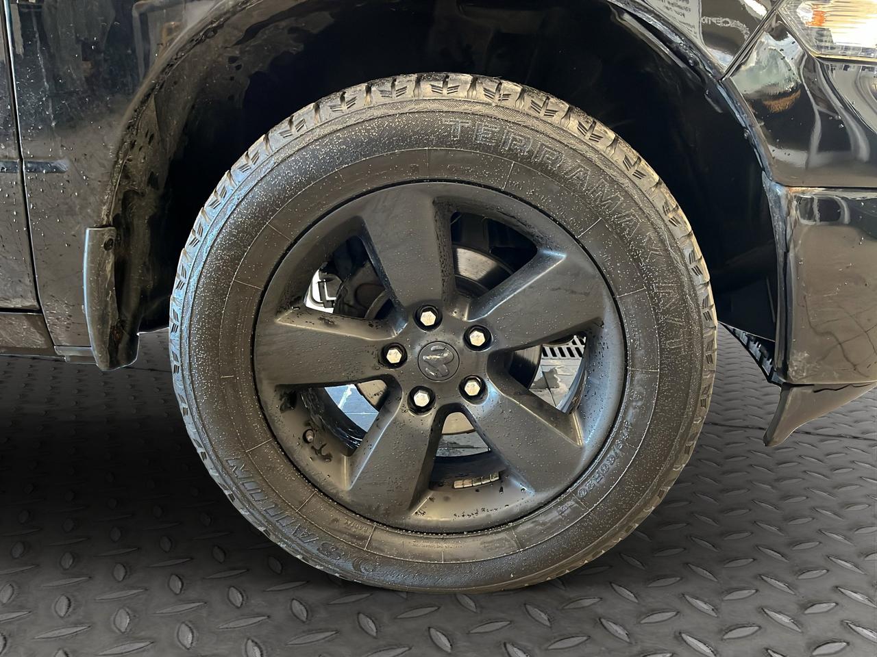 2019 RAM 1500 Classic SLT | Reverse Cam | Heated Seats Photo