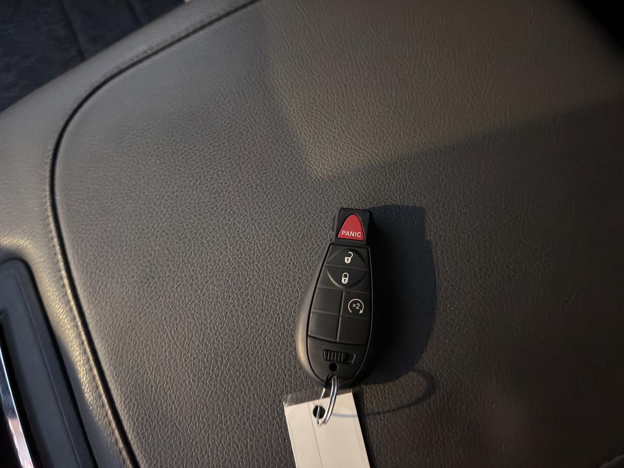 2019 RAM 1500 Classic SLT | Reverse Cam | Heated Seats Photo