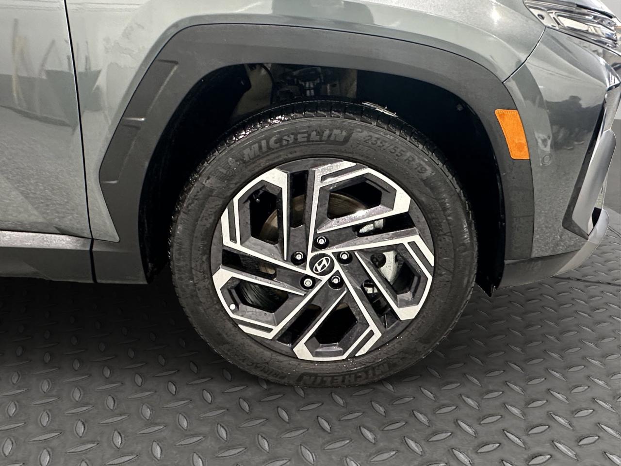 2025 Hyundai Tucson Hybrid Ultimate Photo