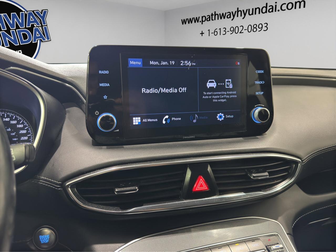 2022 Hyundai Santa Fe Preferred | Reverse Cam | Heated Seats Photo