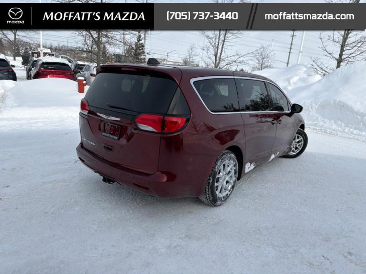 2022 Chrysler Grand Caravan SXT Photo