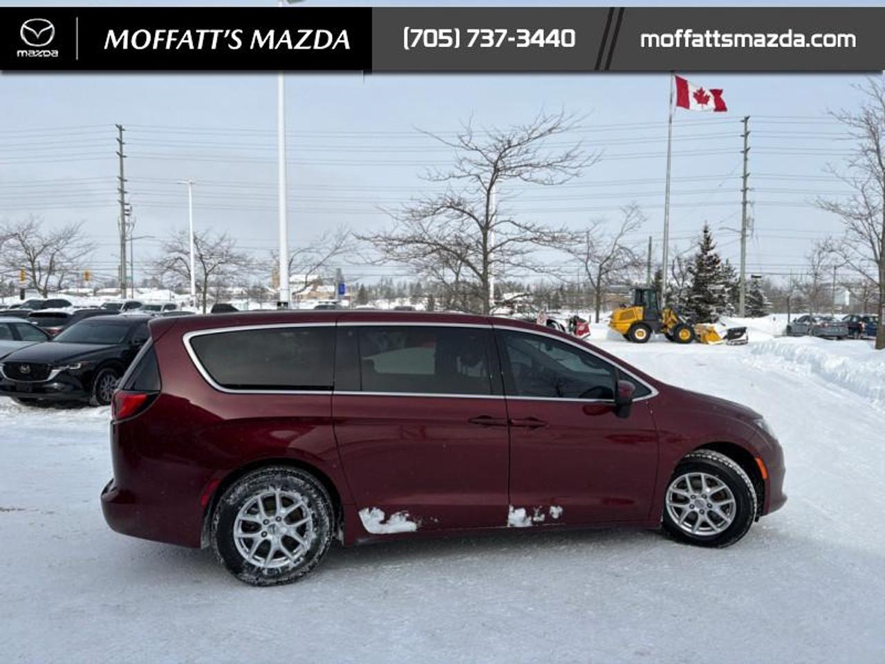 2022 Chrysler Grand Caravan SXT Photo