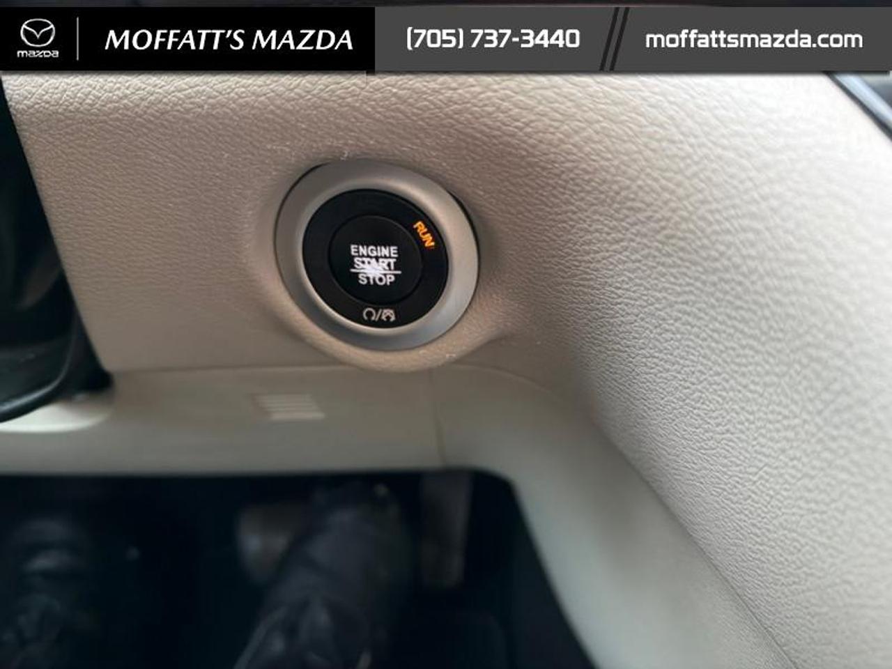 2022 Chrysler Grand Caravan SXT Photo