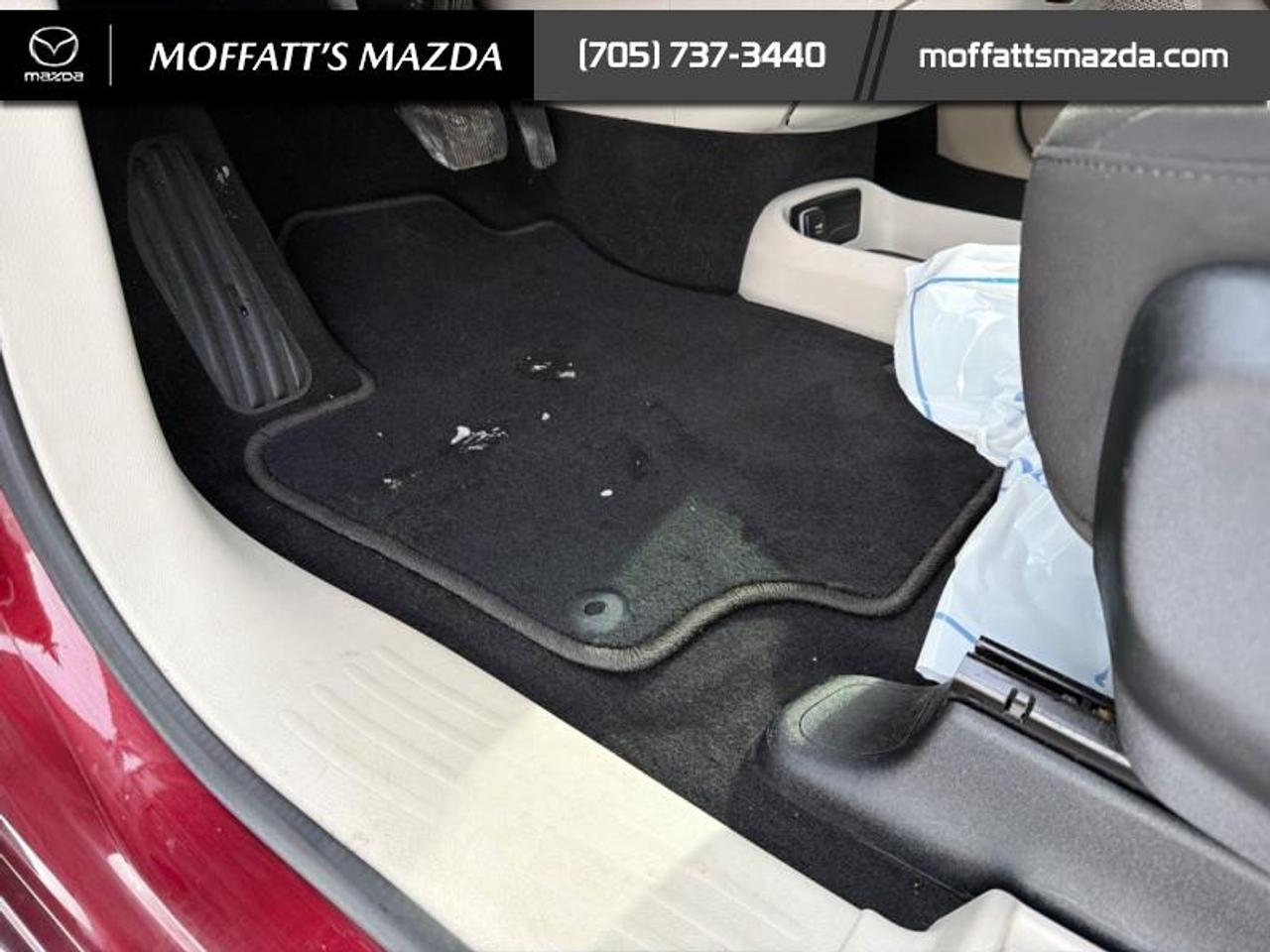 2022 Chrysler Grand Caravan SXT Photo