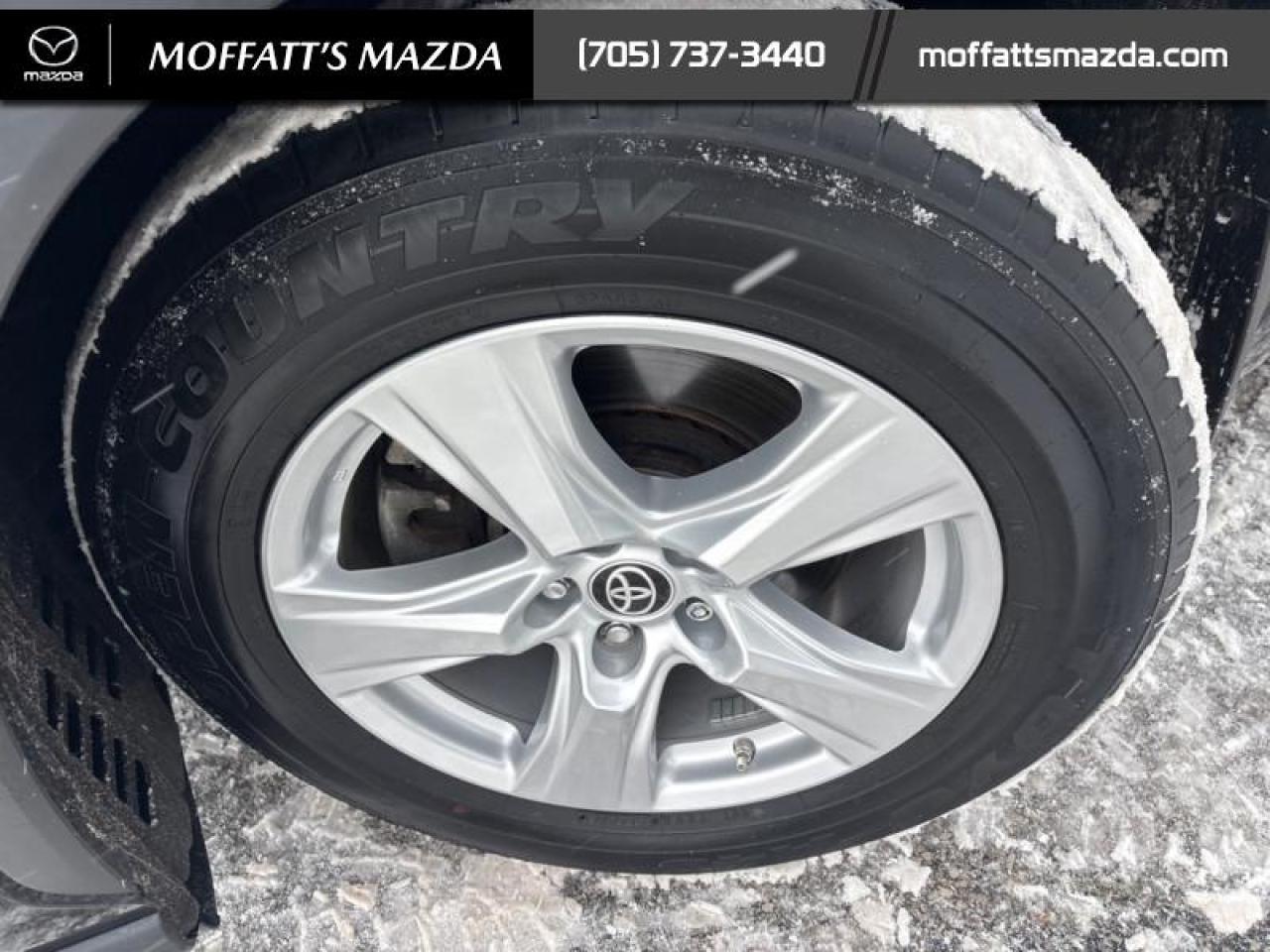 2022 Toyota Highlander LE Photo