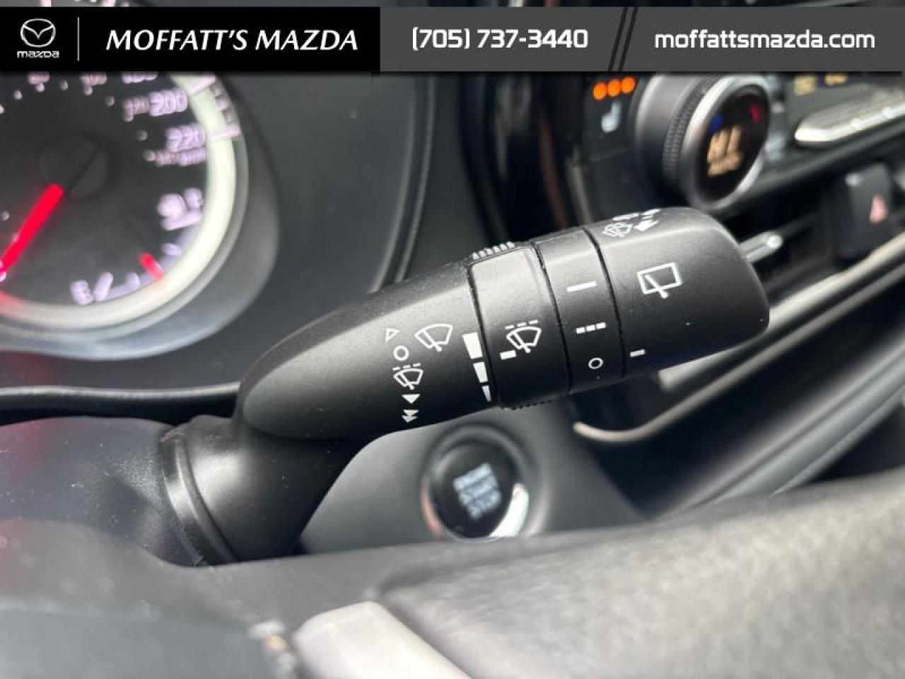 2022 Toyota Highlander LE Photo