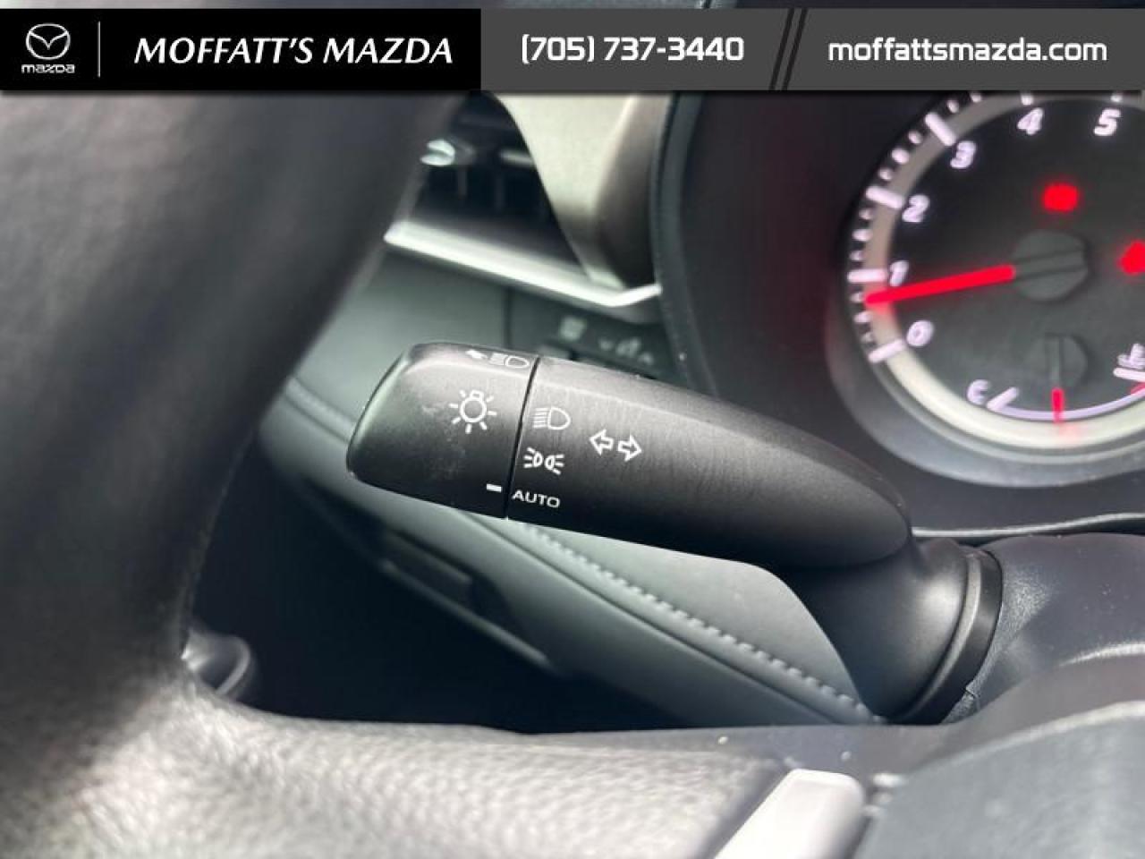 2022 Toyota Highlander LE Photo