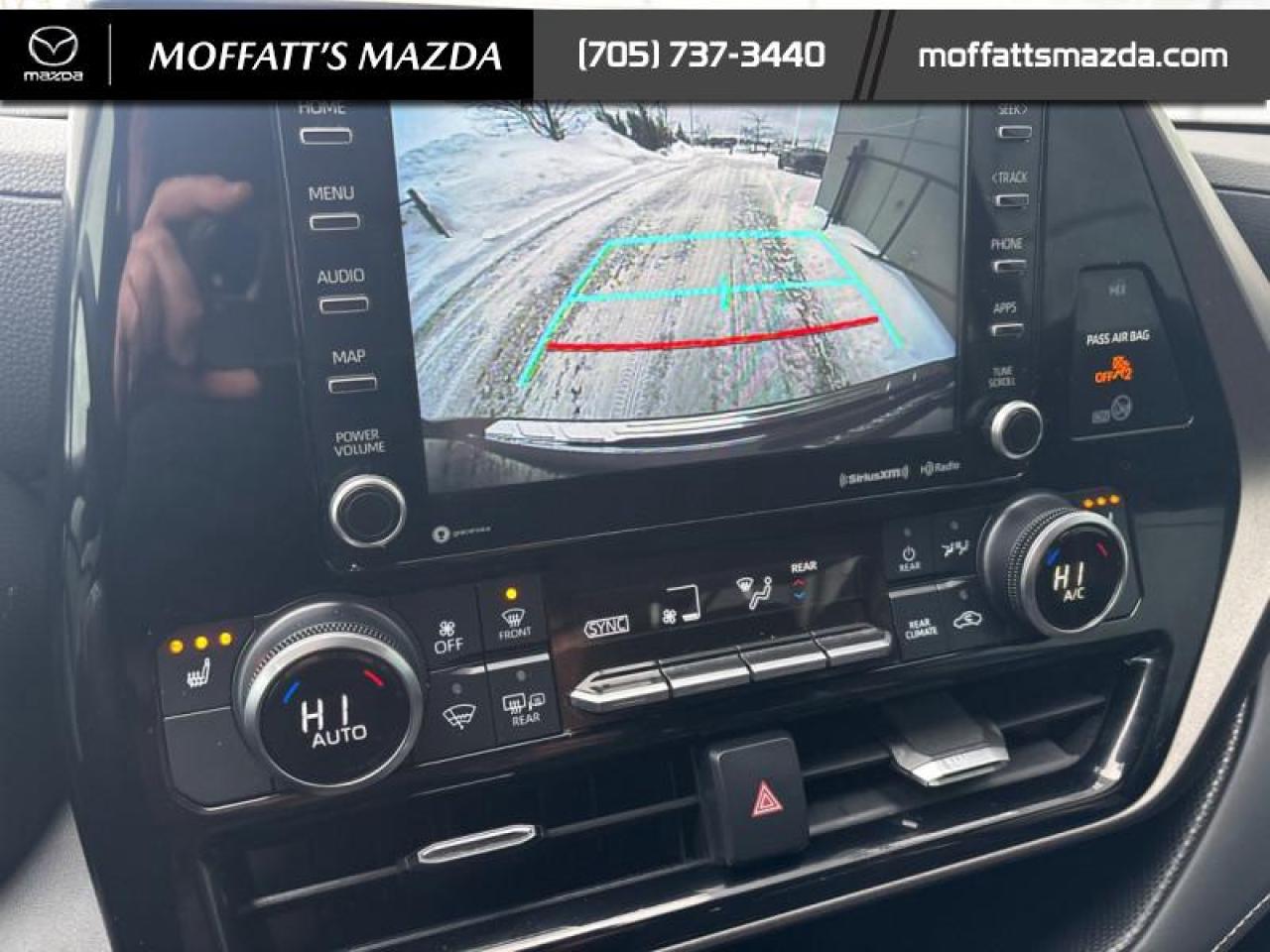 2022 Toyota Highlander LE Photo