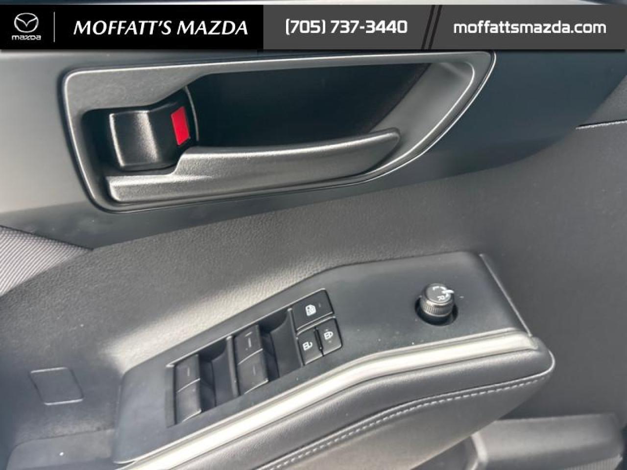 2022 Toyota Highlander LE Photo