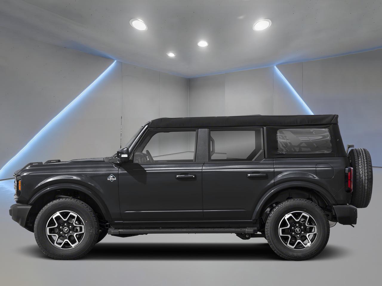 2026 Ford Bronco Outer Banks Photo2