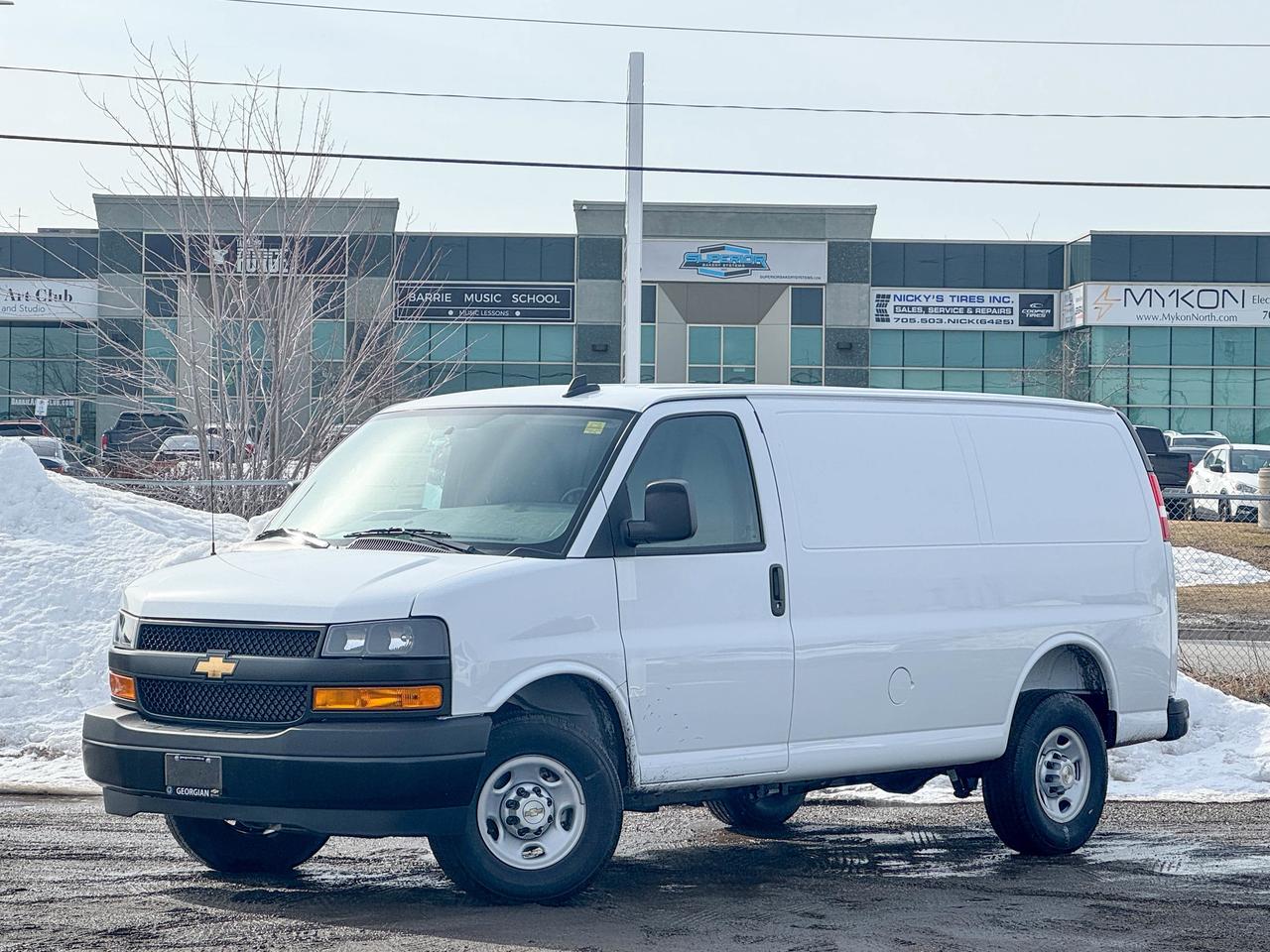 2025 Chevrolet Express Cargo Van  Photo