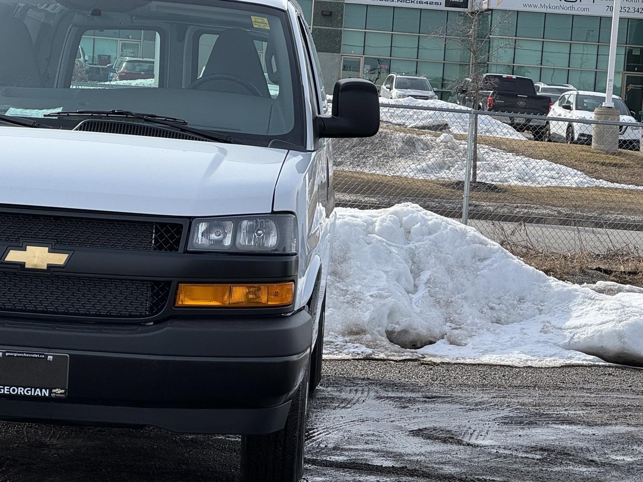 2025 Chevrolet Express Cargo Van  Photo