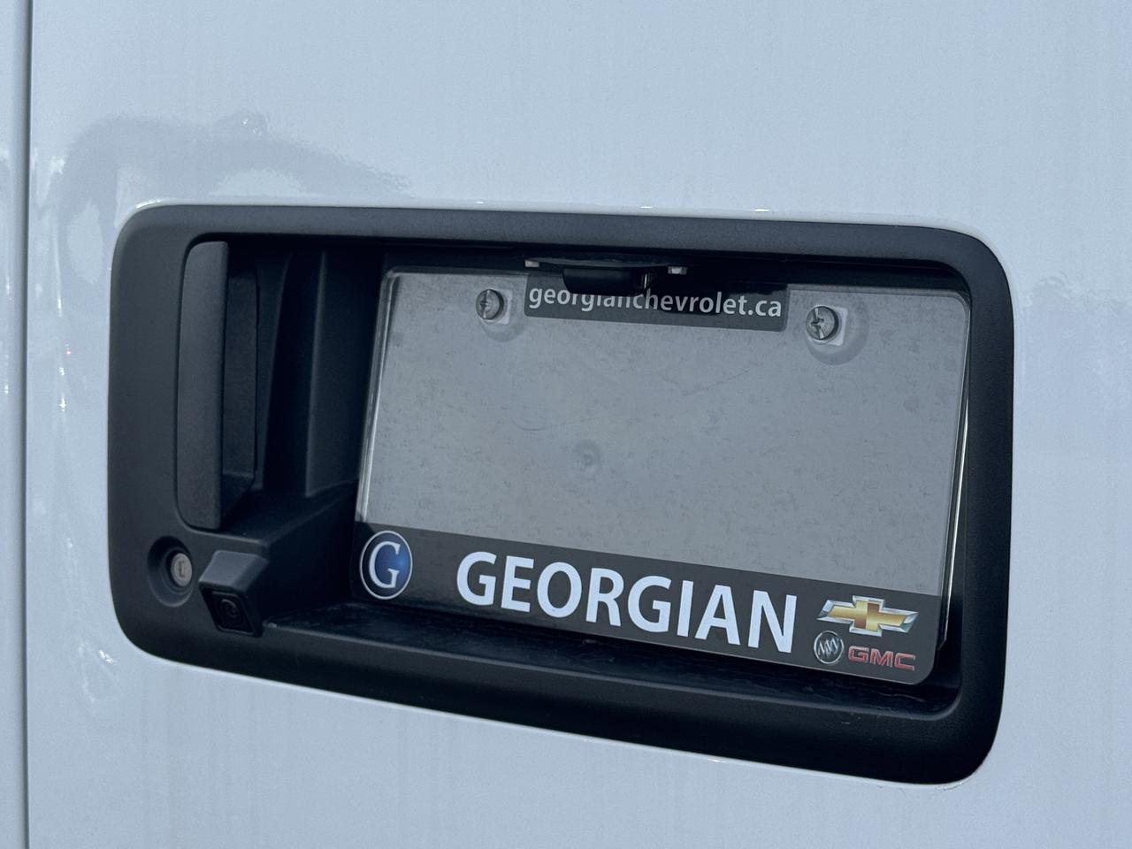 2025 Chevrolet Express Cargo Van  Photo