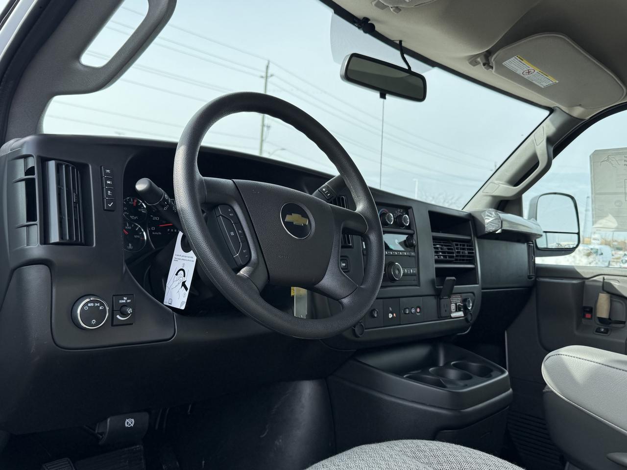 2025 Chevrolet Express Cargo Van  Photo