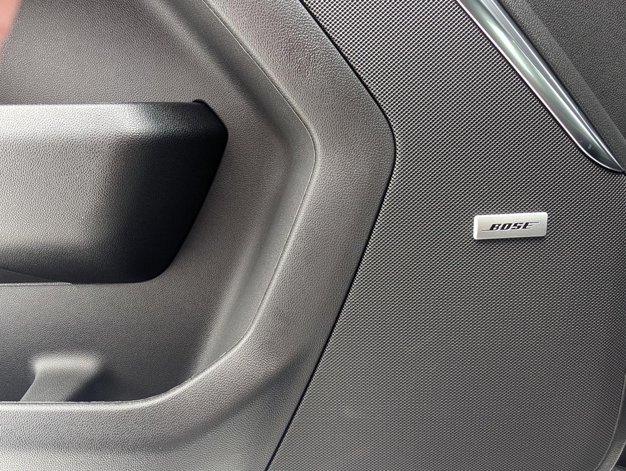 2026 Chevrolet Suburban High Country Photo