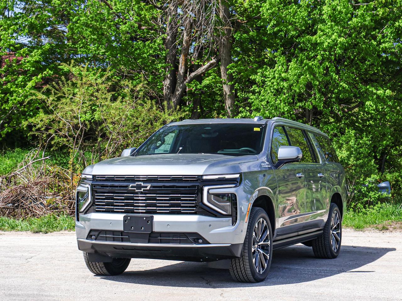 2026 Chevrolet Suburban High Country Photo