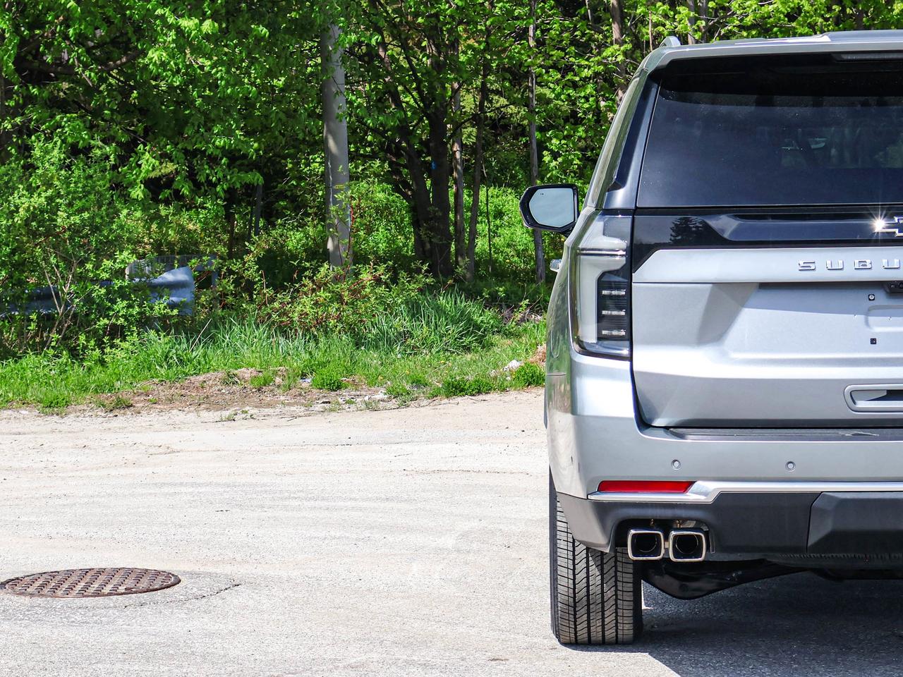 2026 Chevrolet Suburban High Country Photo