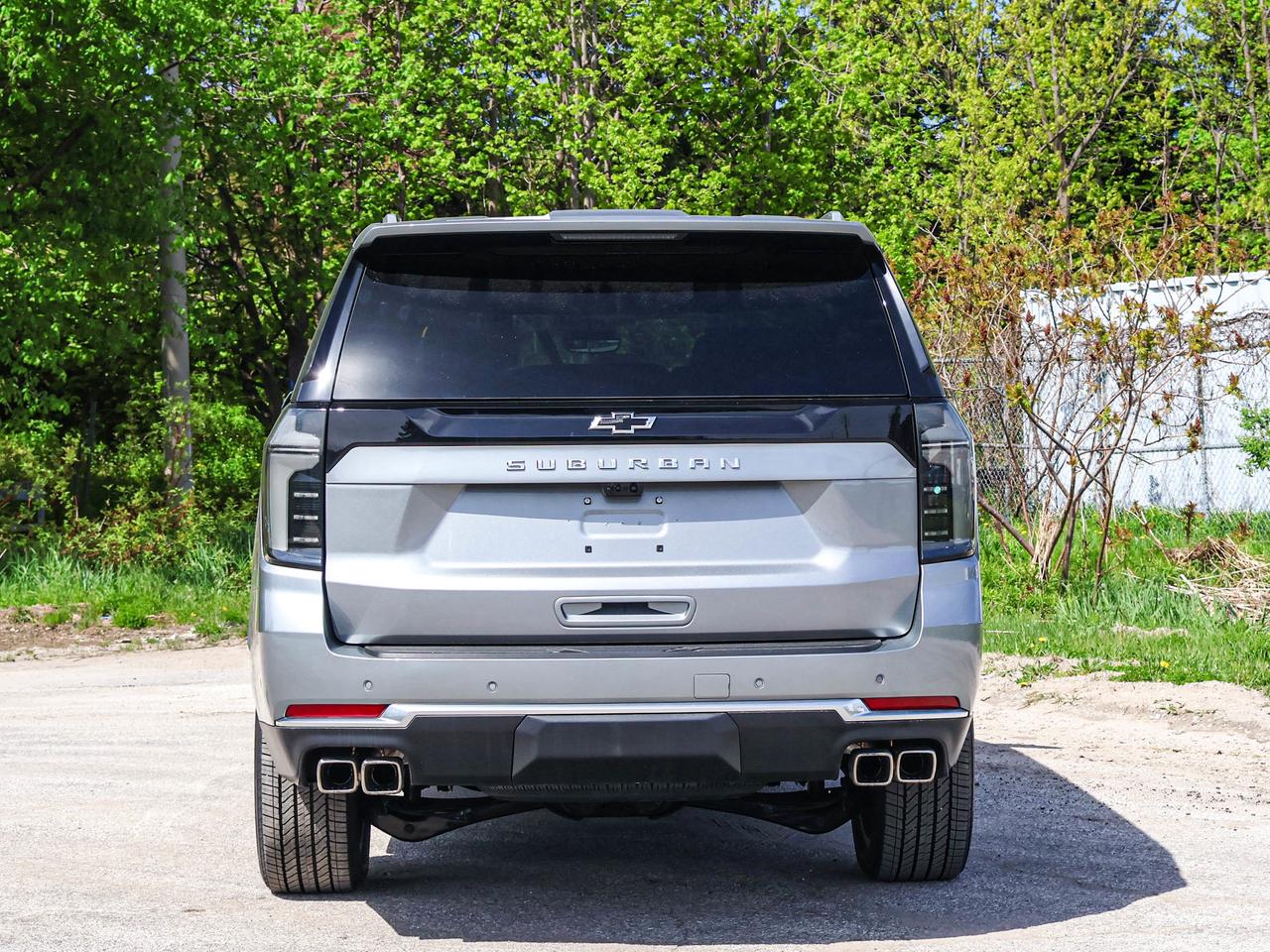 2026 Chevrolet Suburban High Country Photo