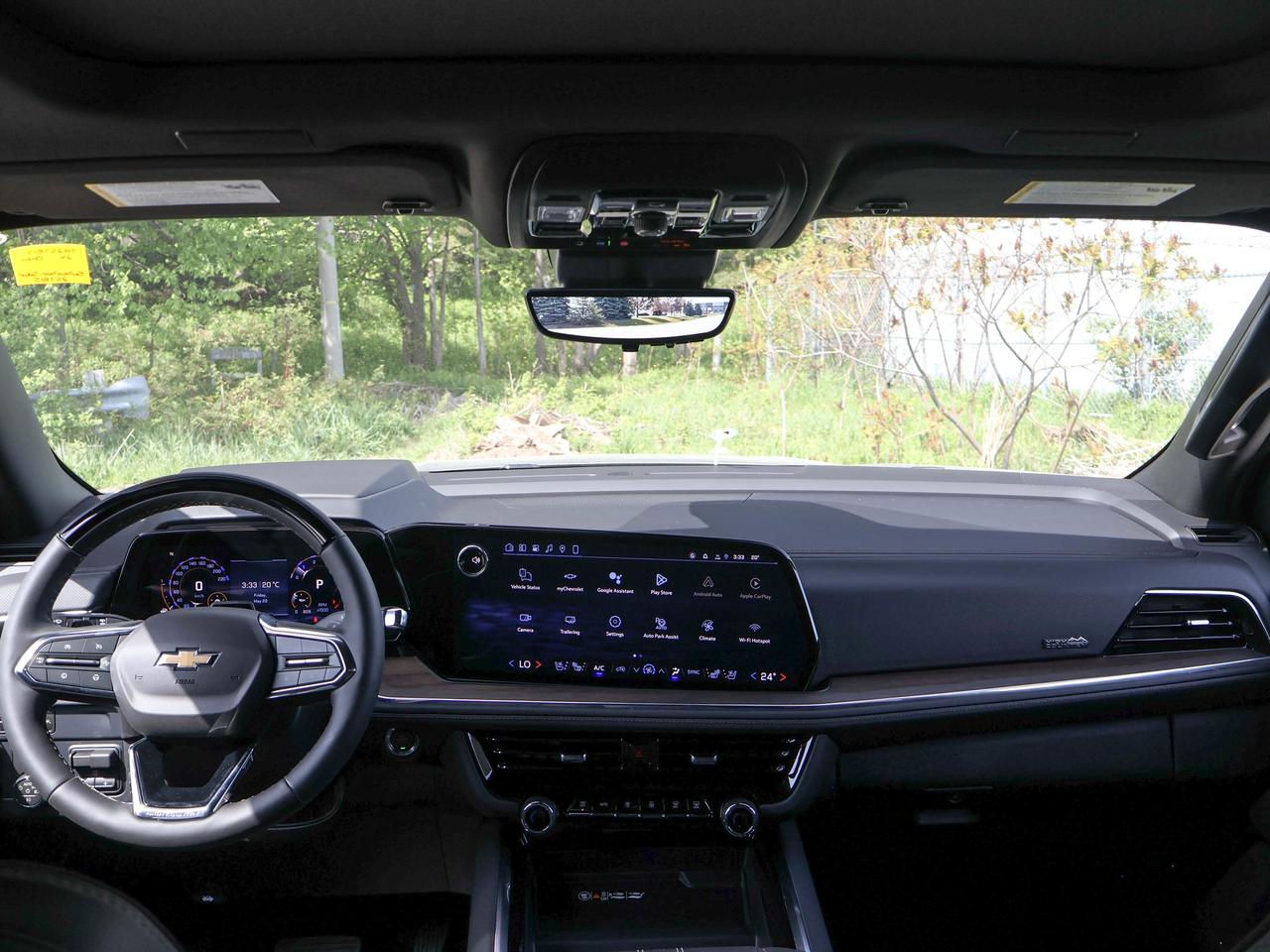 2026 Chevrolet Suburban High Country Photo