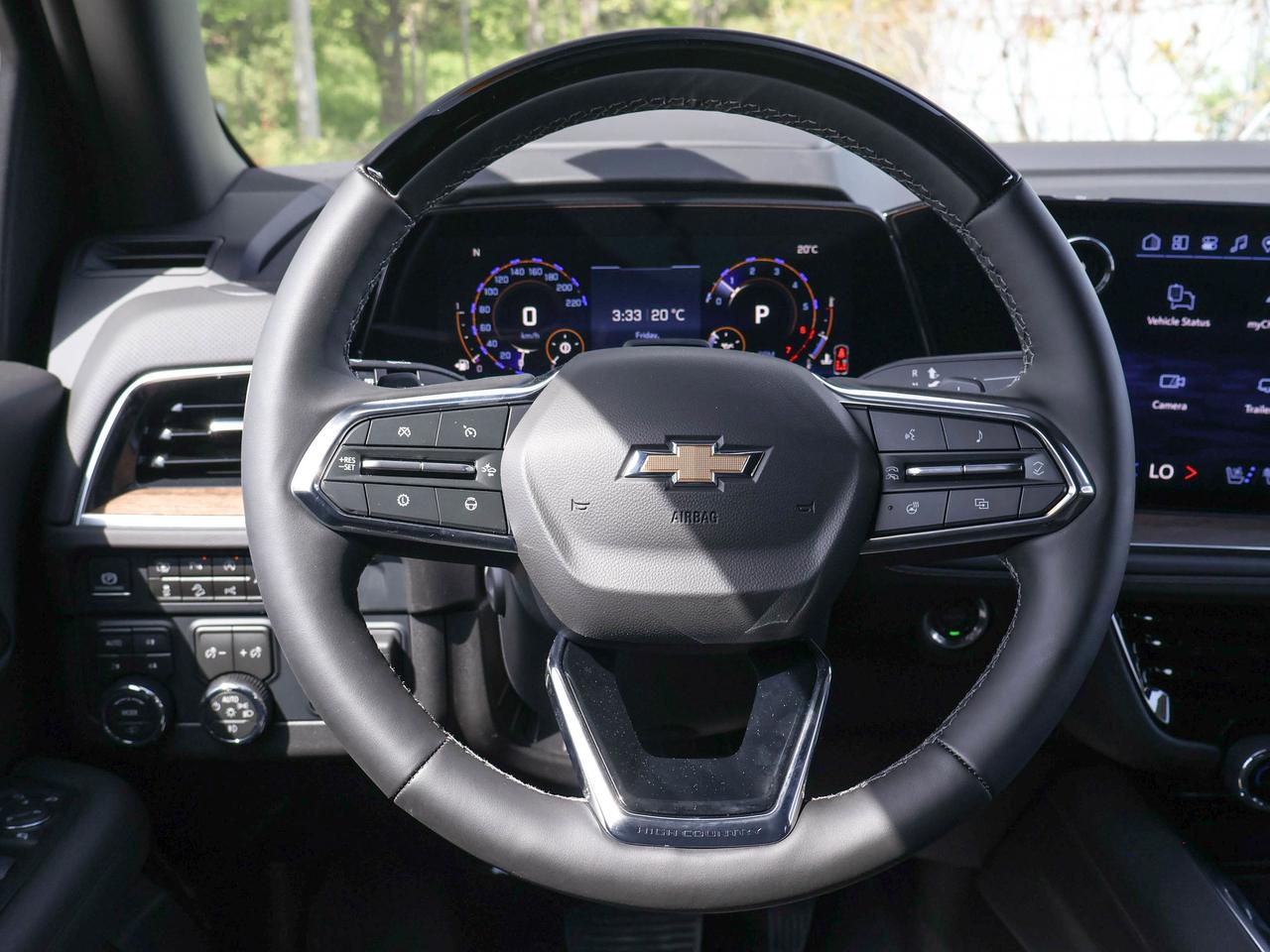 2026 Chevrolet Suburban High Country Photo